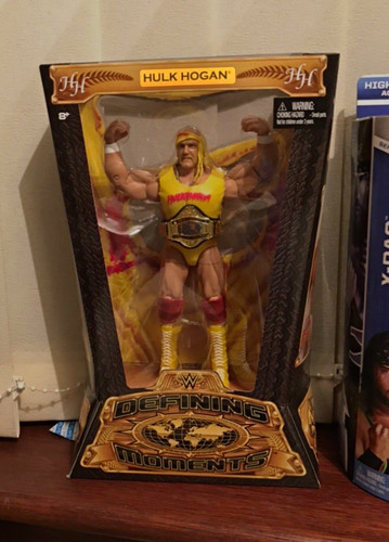Wwe defining moments hulk - wwe,